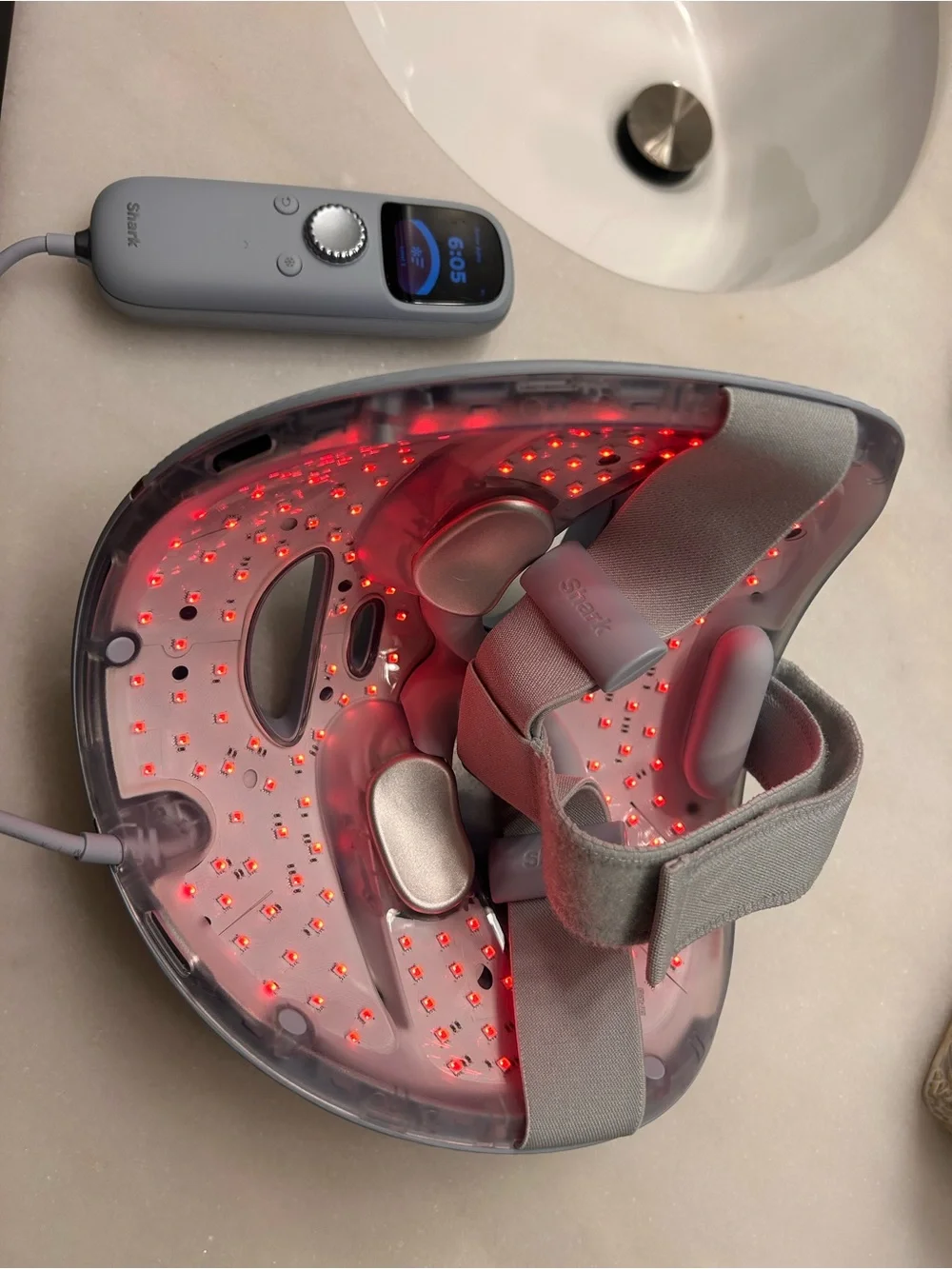 Shark Beauty CryoGlow Red Blue & Infrared iQLED Face Mask & Under Eye Cooling